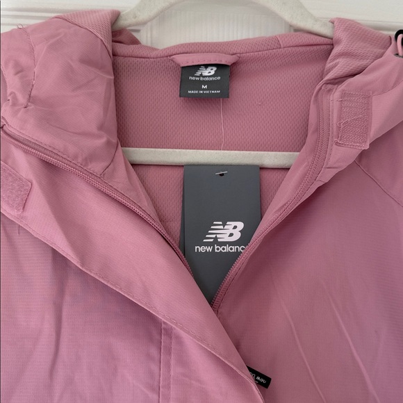 New Balance Rose Pink Hooded Jacket - Picture 2 of 4